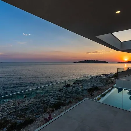 Infinity Horizon
